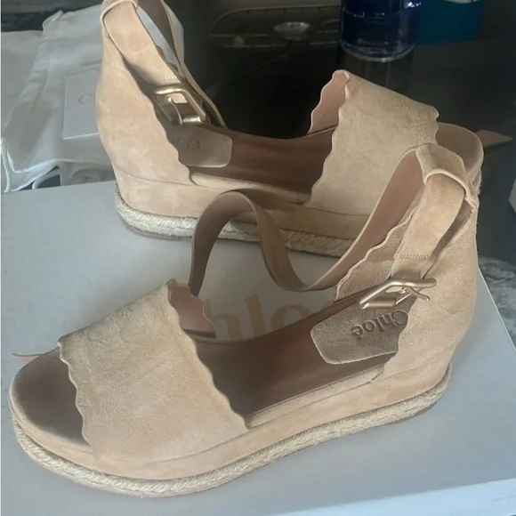 Never been used Chloe Lauren reef shell wedges. Made in Spain size 37 - Picture 2 of 4